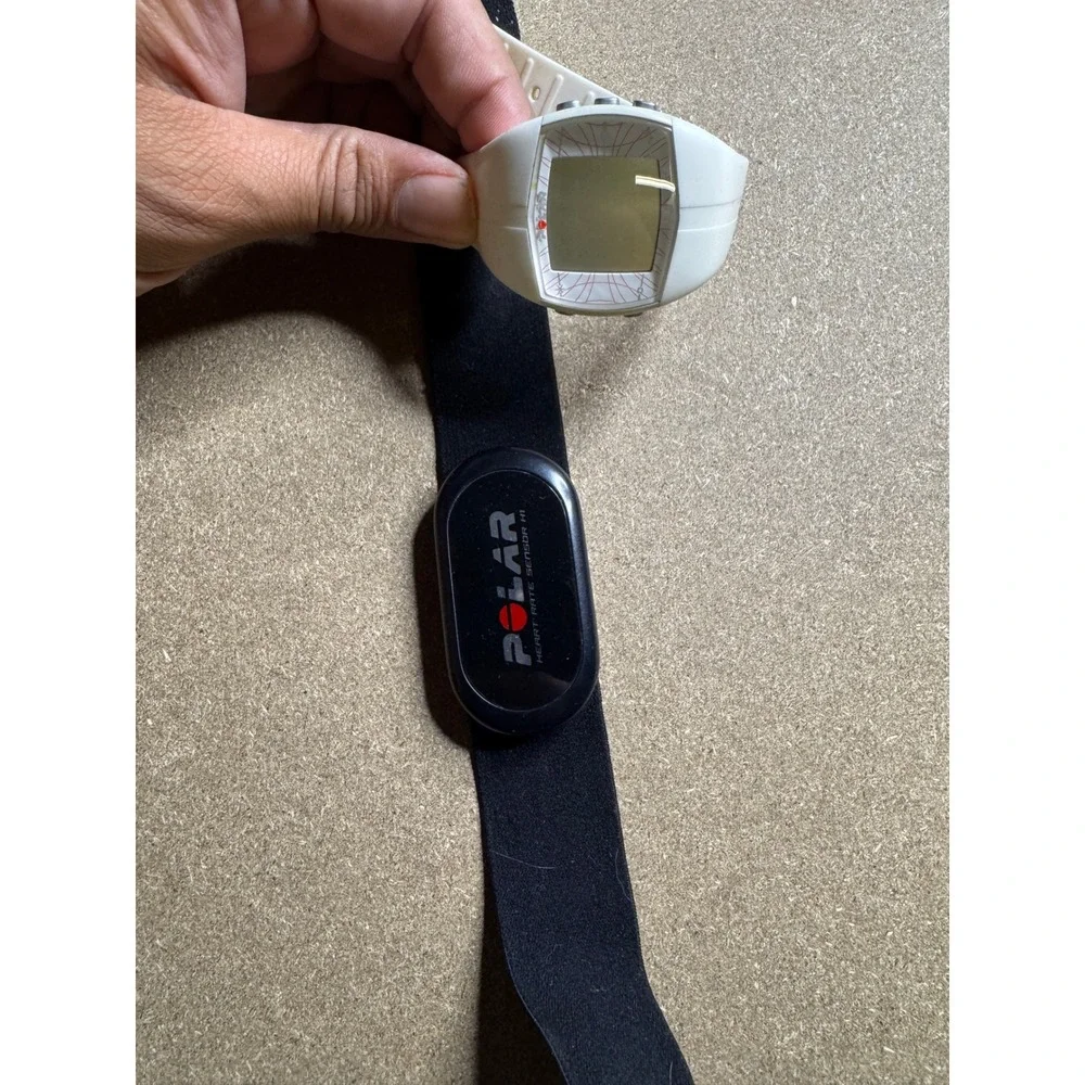 Polar FT40 Fitness Watch White with H1 Heart Rate Sensor Strap and Box FT40F WHI